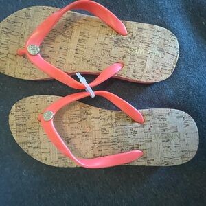 Nine West Coral Sandals with Cork Footbed size 8 New with price tag